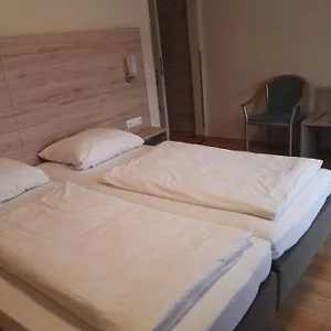 Hotel Momm